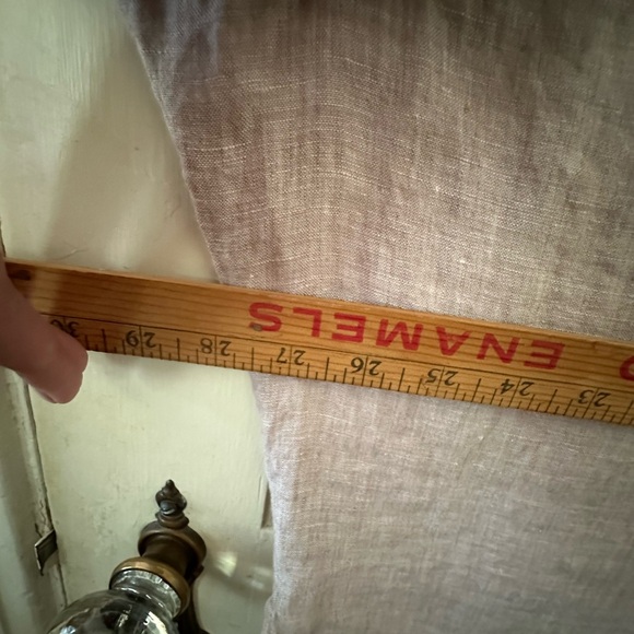 Tahari Linen Button-Up Top - Picture 7 of 7